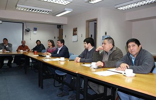 El inicio de esta iniciativa fue un estudio realizado por la Casa de Bello en las regiones Metropolitana, de Valparaíso y Los Ríos