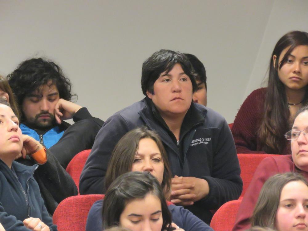 Muchos funcionarios participaron para poder informarse cabalmente sobre la Ley de Universidades Estatales y sus implicancias para la U. de Chile. 