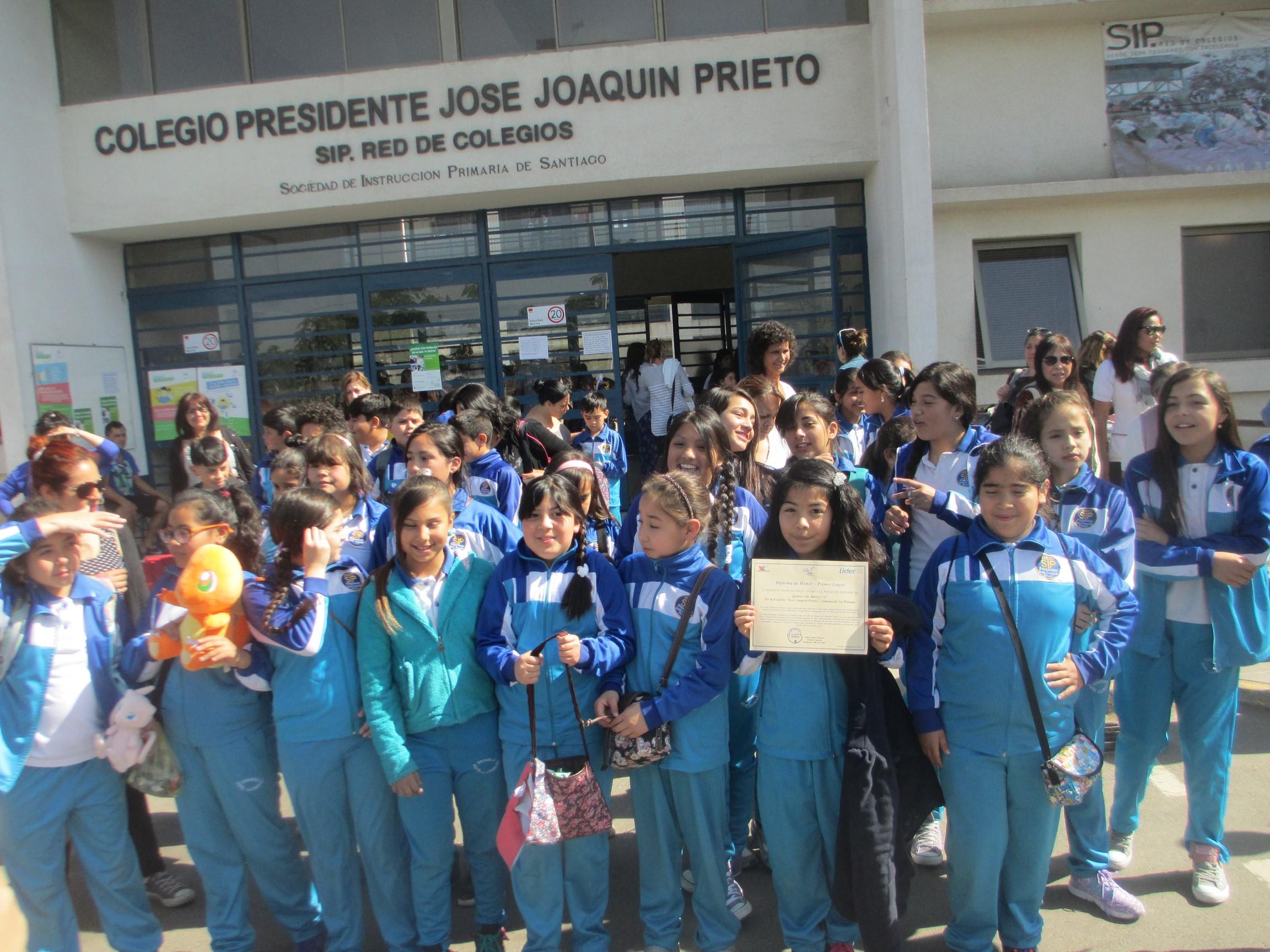 Otra iniciativa es apoyada por el Fondo Valentín Letelier de la U. de Chile y consiste en un aporte en educación ambiental al colegio José Joaquín Prieto y a la ONG BUS BIEN, ubicados en La Pintana.