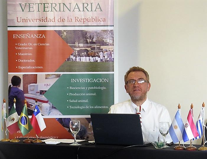 En representación de la Facultad de Ciencias Veterinarias y Pecuarias de la Universidad de Chile (FAVET), participó el Vicedecano Dr. Fernando Fredes.