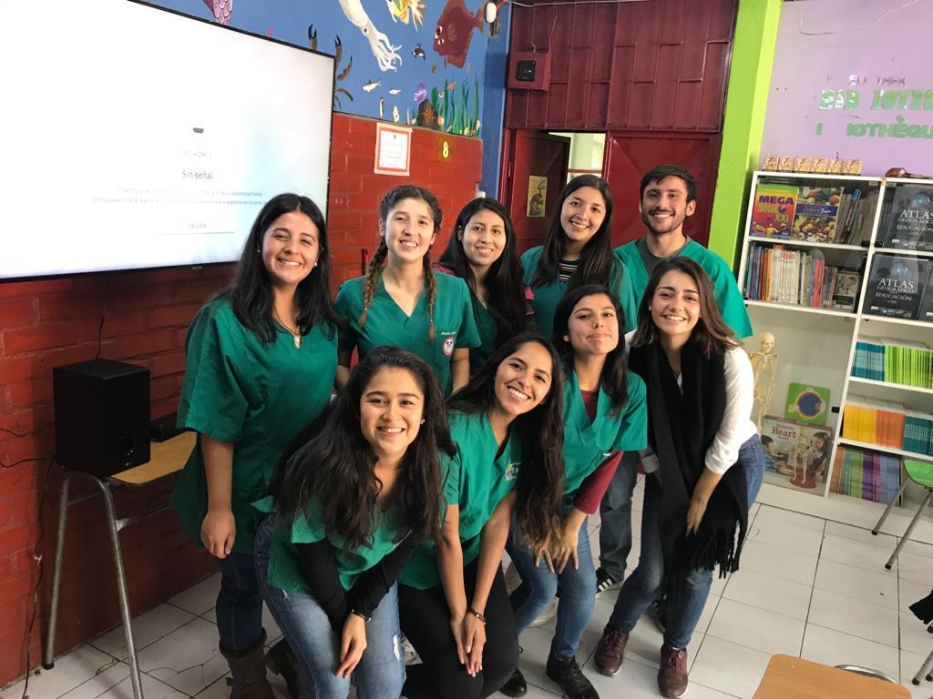 "Con esta actividad sentimos lo que es la U. de Chile: una universidad pública, que está con la gente. Es importante que los académicos se atrevan a hacer actividades diferentes", Francisca Parra.